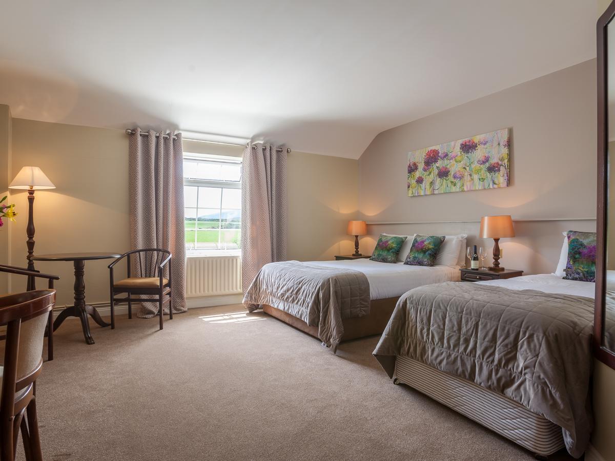 Dingle Peninsula Hotel ภายนอก รูปภาพ